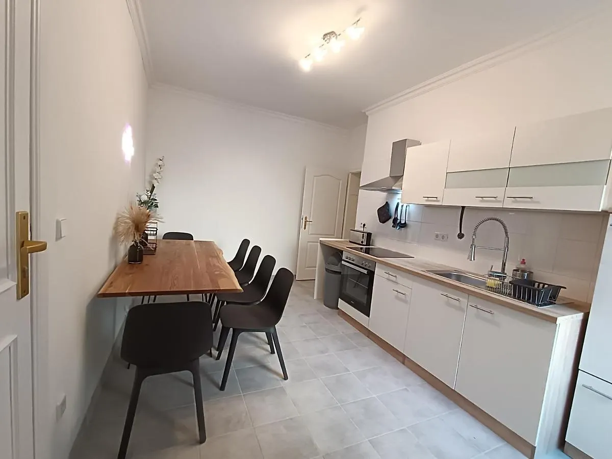 Central 2 Bedroom Apartment In Kreuzberg Berlín